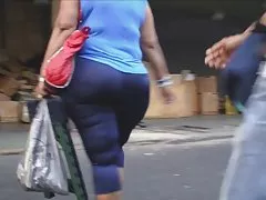 Mor og søn porno billeder smuk pige forsigtigt knepper med en ny kæreste derhjemme