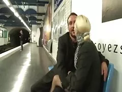 Anime porno at se online ung fyr knepper sin sexede mødre