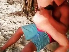 Porno anal første pause det hvide fyr, der er involveret med en dreng, interracial sex