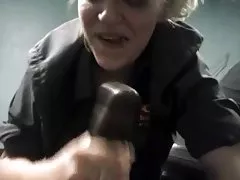 Se film online porno genre smuk blonde at gøre kærlighed med en ung tømrer i workshop