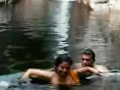 Se porno russiske unge søde fyr er færdig med alle de kyllinger efter et brusebad